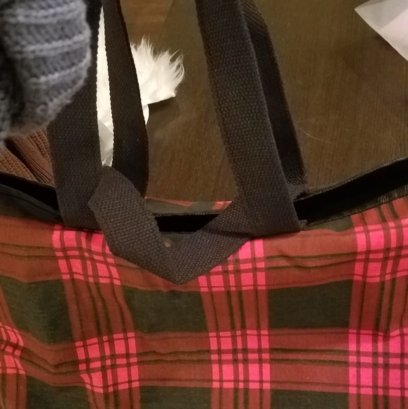 1 left !sALE 🎄♥️HP! reversible leather trim tote - Picture 6 of 8